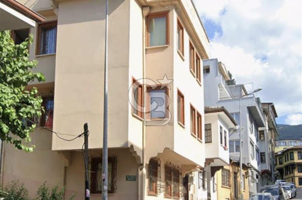 Yeşil'de satılık 4 katlı müstakil ev