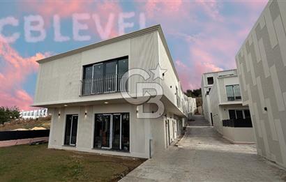 Gümüştepe'de Panoramik Manzaralı Villa