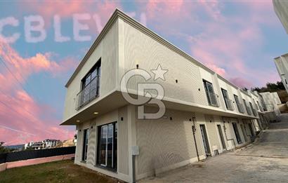 Gümüştepe'de Panoramik Manzaralı Villa