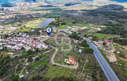 Kuşadası Kirazlı'da Deniz Manzaralı Villa Arsası