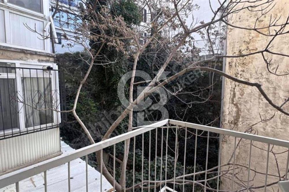 KÜÇÜKYALIDA TADİLATLI DOĞALGAZLI 3+1 DAİRE