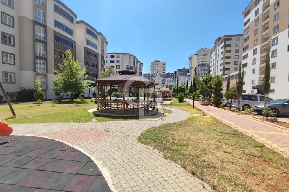 CB'DEN AKDO KARŞISI GENİŞ VE SOSYAL ALANLI KİRALIK 4+1 DAİRE