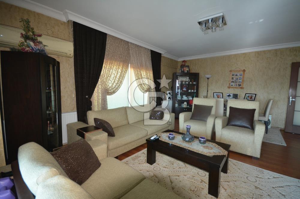 Yeni Girne'de Satılık 120m² 2+1 Tadilatlı Daire