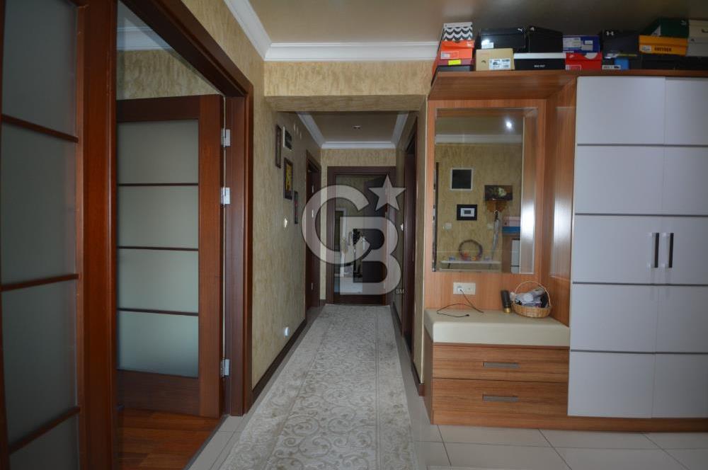 Yeni Girne'de Satılık 120m² 2+1 Tadilatlı Daire