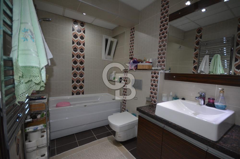 Yeni Girne'de Satılık 120m² 2+1 Tadilatlı Daire
