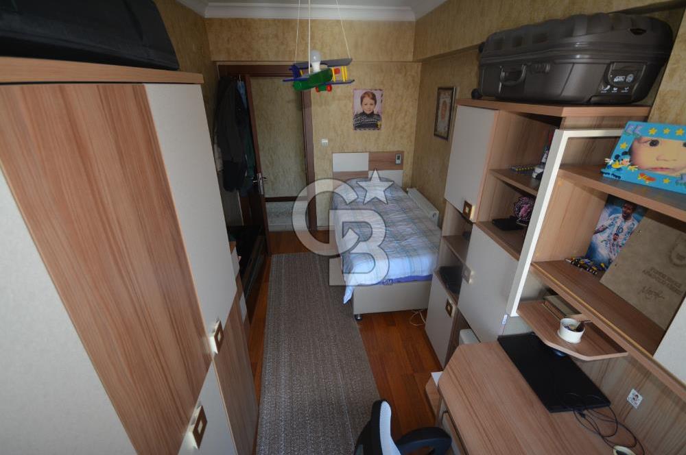 Yeni Girne'de Satılık 120m² 2+1 Tadilatlı Daire