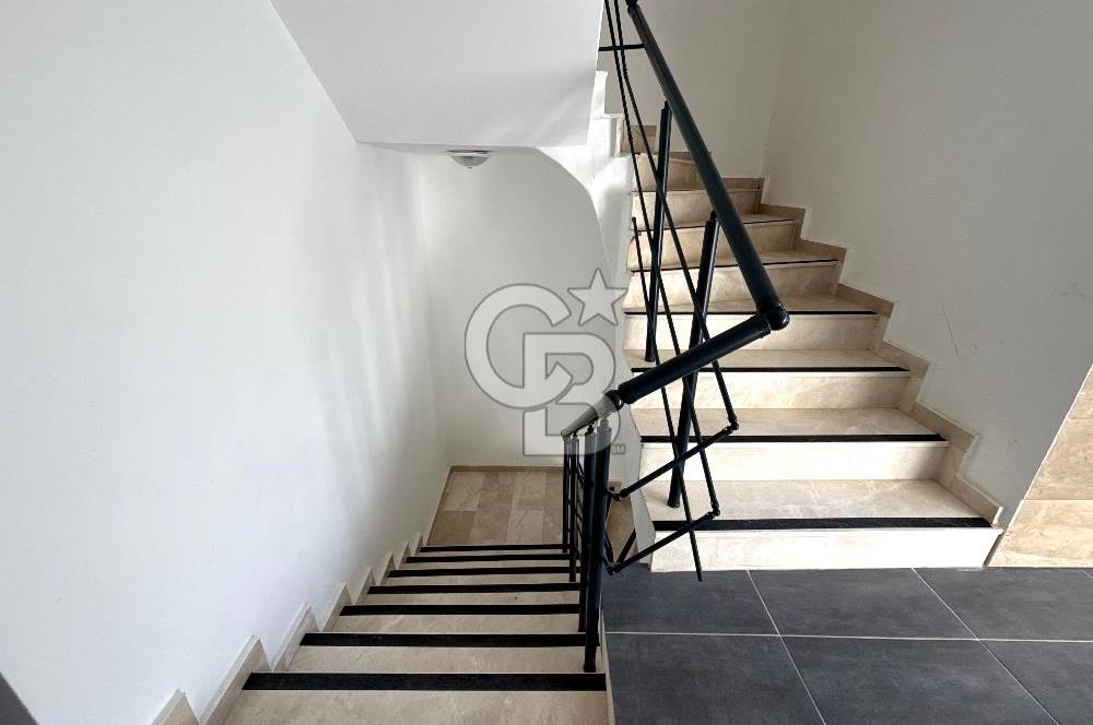 Kuşadası Değirmendere Sierra Vistada Satılık 2+1 Havuzlu Daire