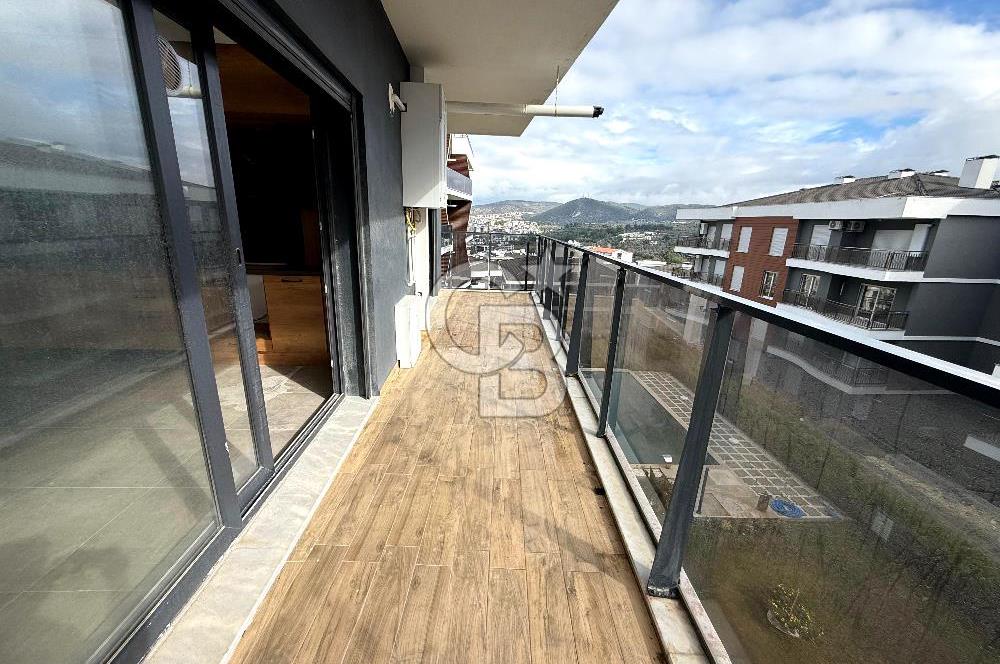 Kuşadası Değirmendere Sierra Vistada Satılık 2+1 Havuzlu Daire