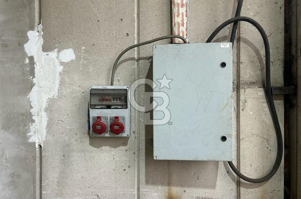 Yalova Altınova Tersane Böl. 180m² Yüksek Tavanlı Kiralık Dükkan