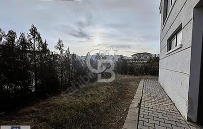 ALACAATLIDA İKİZ BİNA YARISI KOMPLE KİRALIK BİNA