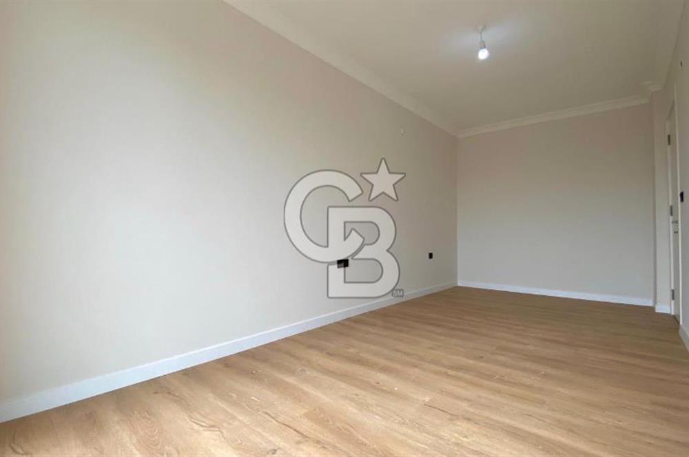 İZMİR CADDESİNDE ANA YOL CEPHELİ, OTOPARKLI PRESTİJLİ DAİRE