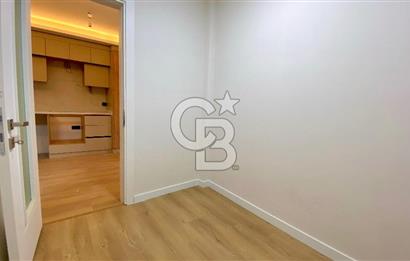 İZMİR CADDESİNDE ANA YOL CEPHELİ, OTOPARKLI PRESTİJLİ DAİRE