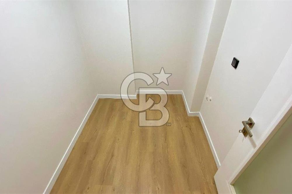 İZMİR CADDESİNDE ANA YOL CEPHELİ, OTOPARKLI PRESTİJLİ DAİRE