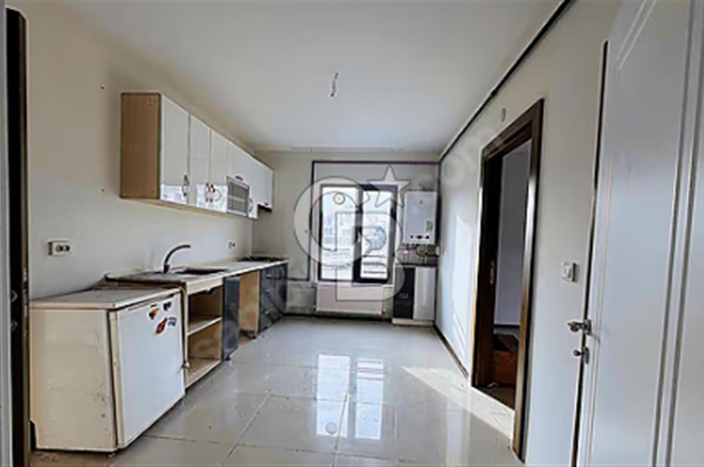 ALACAATLIDA İKİZ BİNA YARISI KOMPLE KİRALIK BİNA