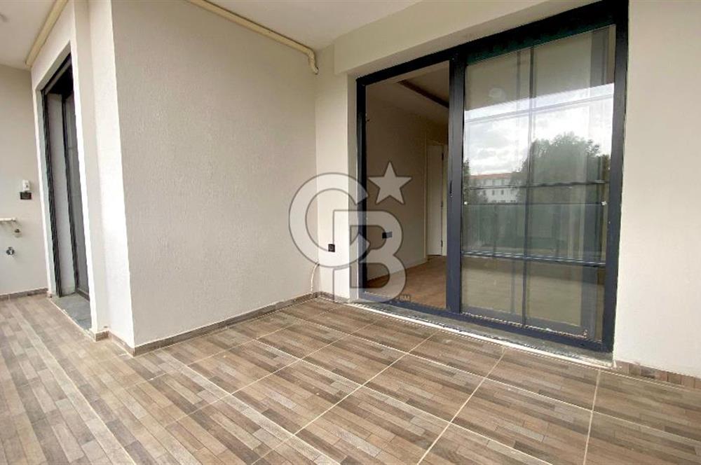 İZMİR CADDESİNDE ANA YOL CEPHELİ, OTOPARKLI PRESTİJLİ DAİRE