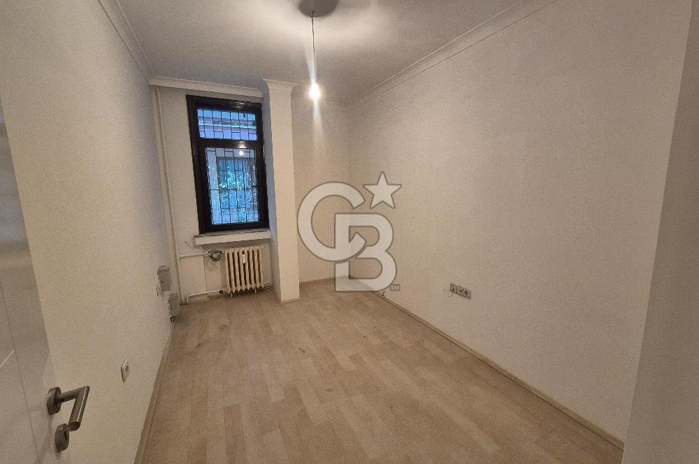 ÇANKAYA KUŞKONDU SOKAK GİRİŞ KAT MASRAFSIZ SATILIK 2+1 DAİRE