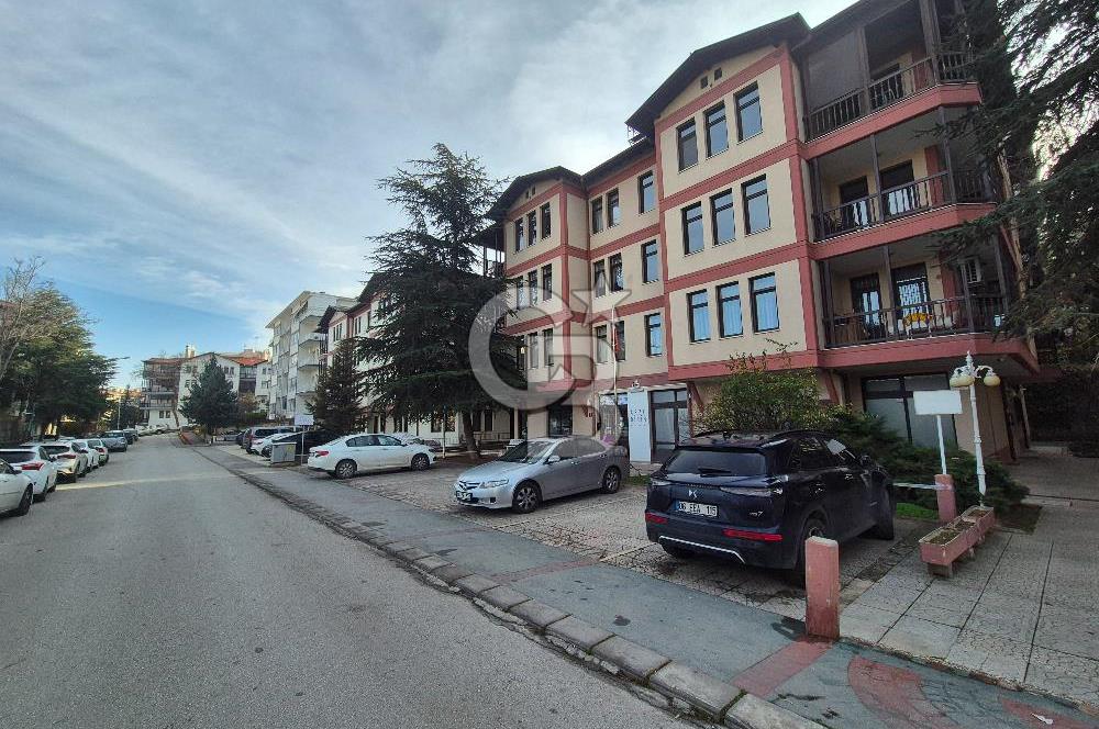 ÇANKAYA KUŞKONDU SOKAK GİRİŞ KAT MASRAFSIZ SATILIK 2+1 DAİRE