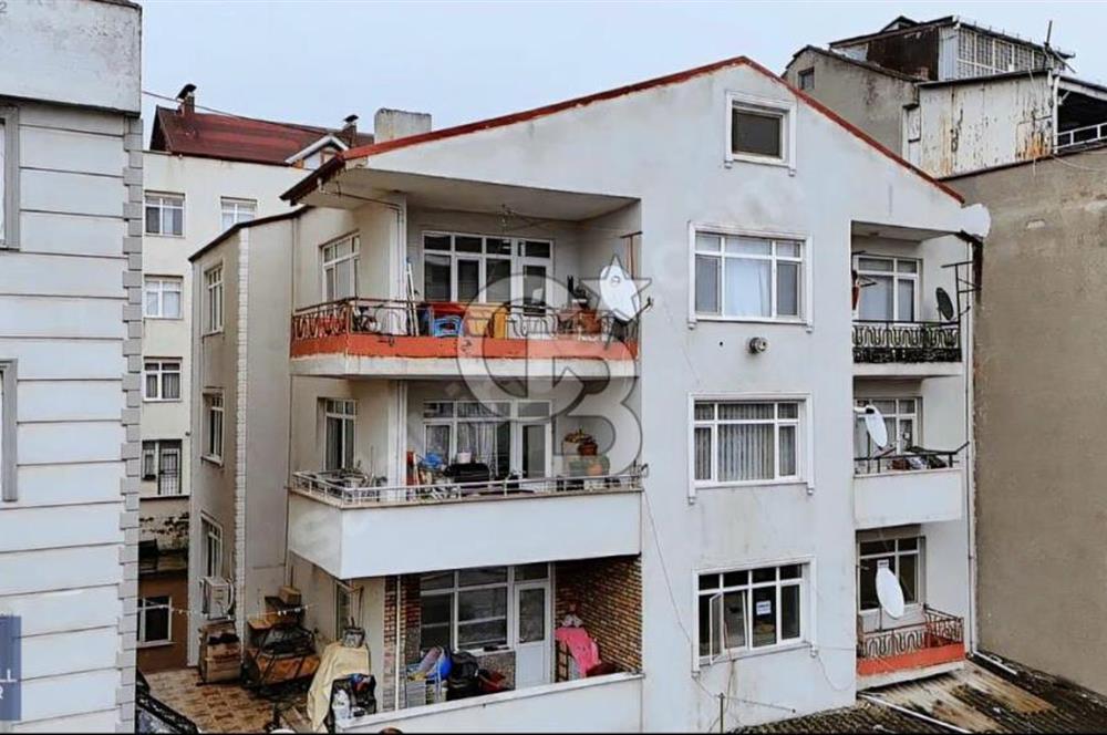 Derince Merkezde Ana Caddede, Ara Kat, 120 m² 2+1 Kiralık Daire