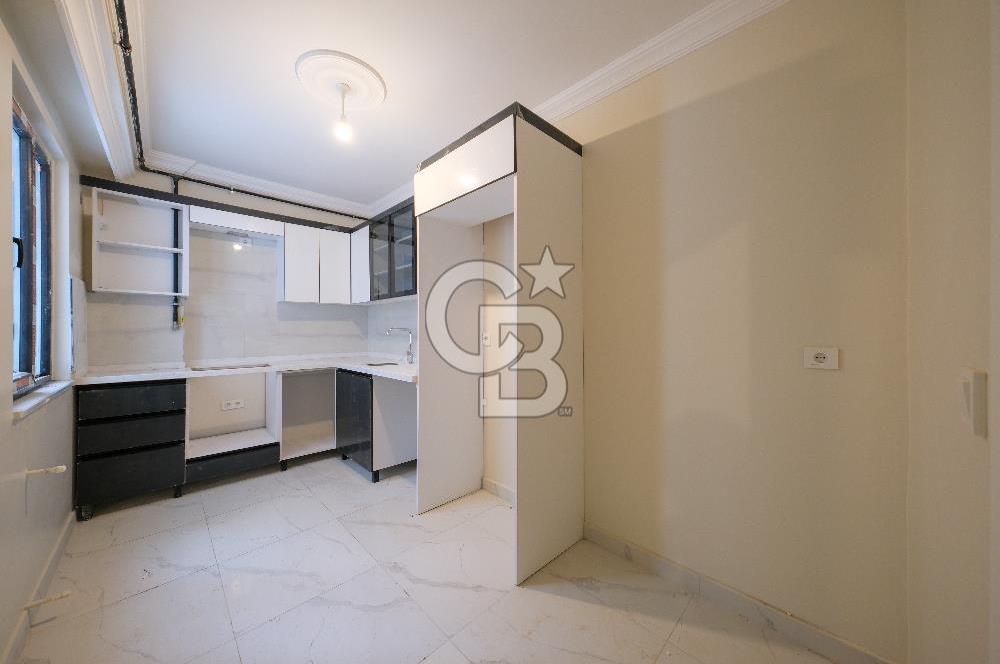 ​Eyüp Merkezde Sıfır Binada Yatırıma Uygun 2+1 Daire