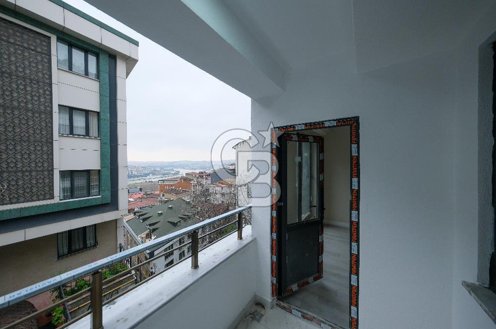 Eyüp Merkez’de Yeni Binada Satılık 2+1 Fırsat Daire