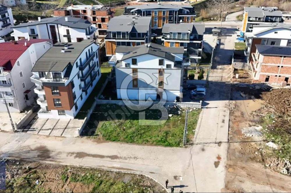 Başiskele Paşadağ'da Satılık Köşe Parsel 400 M2 Arsa