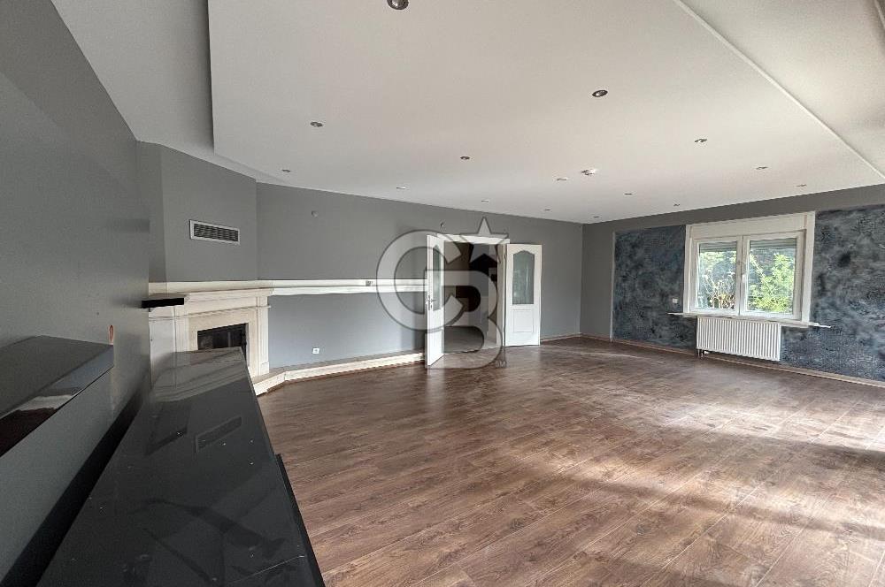 GÜZELŞEHİR SİTESİNDE TADİLATLI KREDİYE UYGUN SATILIK 5+1 VİLLA