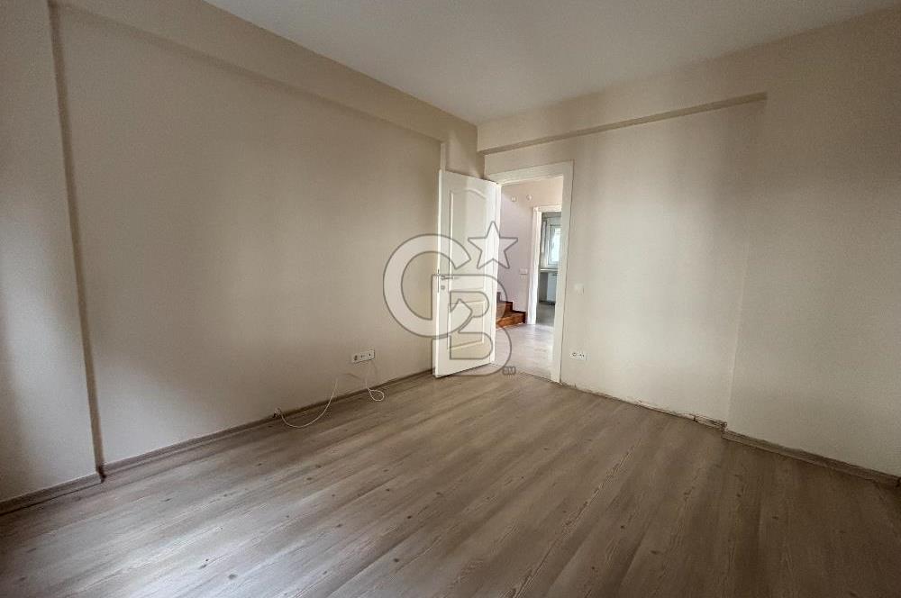 GÜZELŞEHİR SİTESİNDE TADİLATLI KREDİYE UYGUN SATILIK 5+1 VİLLA