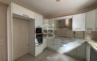 GÜZELŞEHİR SİTESİNDE TADİLATLI KREDİYE UYGUN SATILIK 5+1 VİLLA