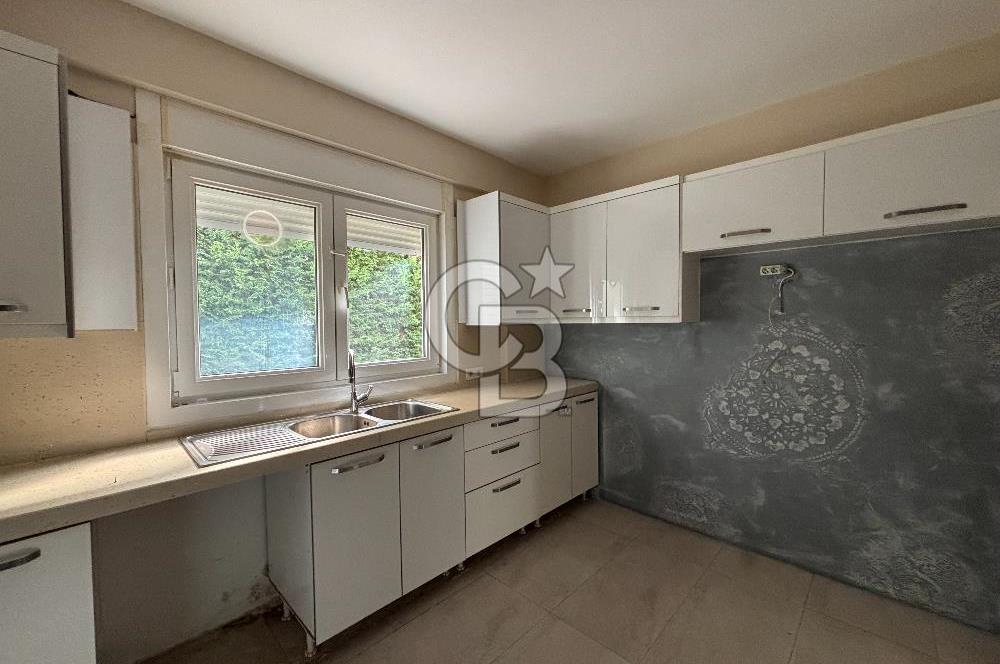 GÜZELŞEHİR SİTESİNDE TADİLATLI KREDİYE UYGUN SATILIK 5+1 VİLLA