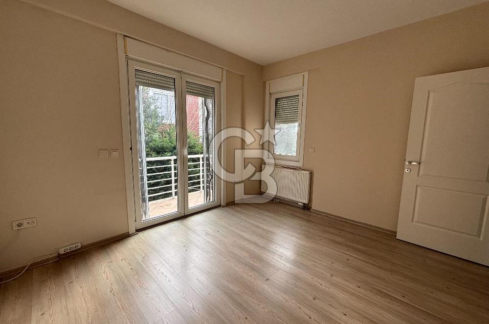 GÜZELŞEHİR SİTESİNDE TADİLATLI KREDİYE UYGUN SATILIK 5+1 VİLLA