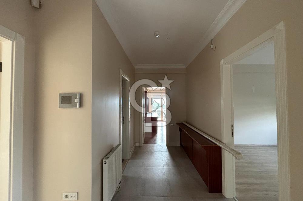 GÜZELŞEHİR SİTESİNDE TADİLATLI KREDİYE UYGUN SATILIK 5+1 VİLLA