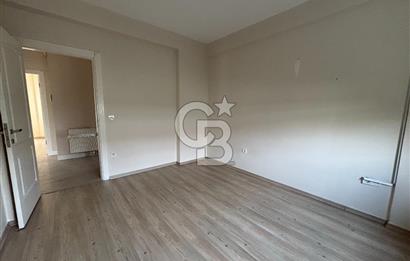 GÜZELŞEHİR SİTESİNDE TADİLATLI KREDİYE UYGUN SATILIK 5+1 VİLLA