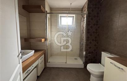 GÜZELŞEHİR SİTESİNDE TADİLATLI KREDİYE UYGUN SATILIK 5+1 VİLLA