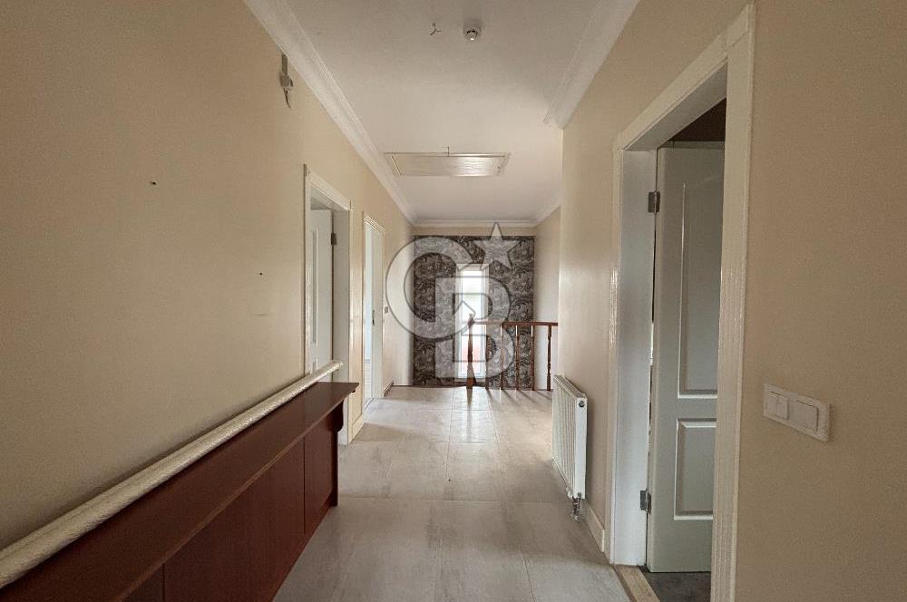 GÜZELŞEHİR SİTESİNDE TADİLATLI KREDİYE UYGUN SATILIK 5+1 VİLLA