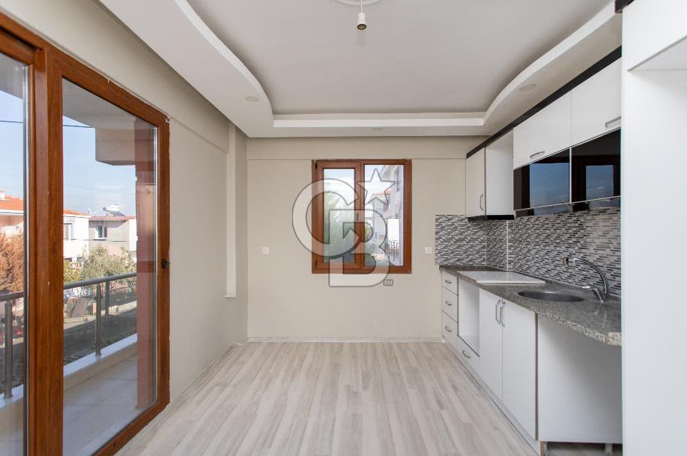 Foça Kazım Dirik Mah. Satılık Bahçe Katı 2+1 Daire