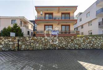 Foça Kazım Dirik Mah. Satılık Bahçe Katı 2+1 Daire - 1 - 333978