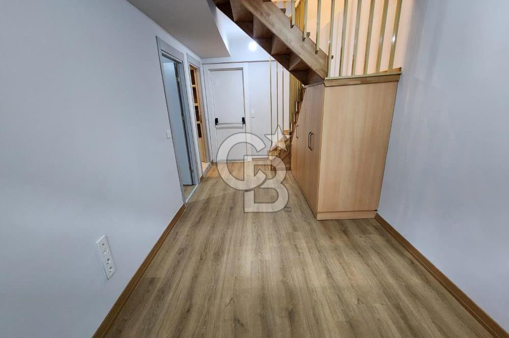 Acıbadem 'de Sıfır Binada  2+1 Ters Dubleks Kiralık Daire