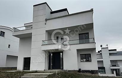 BEYTEPE VE ALACAATLI BEYLER CADDESİNDE TİCARİ KİRALIK 8+3 VİLLA