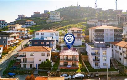 Foça Kazım Dirik Mah. Satılık Bahçe Katı 2+1 Daire