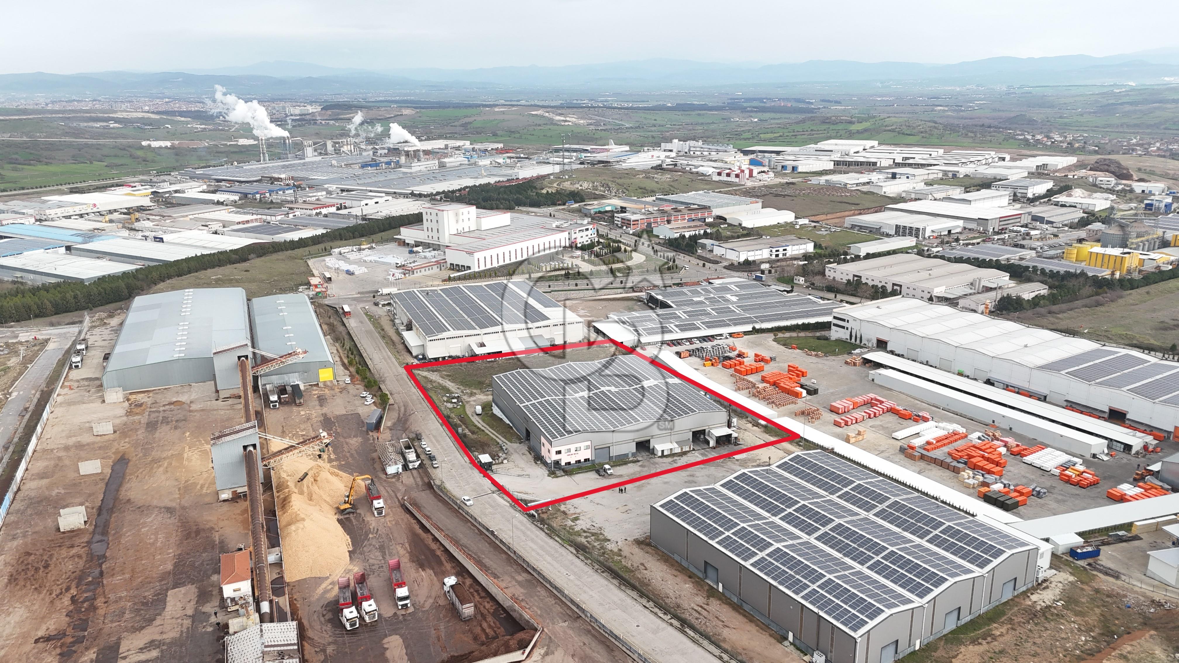 BALIKESİR OSB'de 5100 M2 KAPALI ALANA SAHİP SATILIK FABRİKA