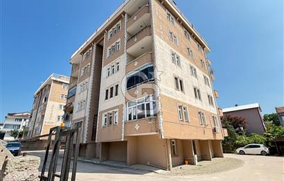 Derince Fatih Sultan'da Site İçi Asansörlü Cok Geniş 3+1 Ara kat