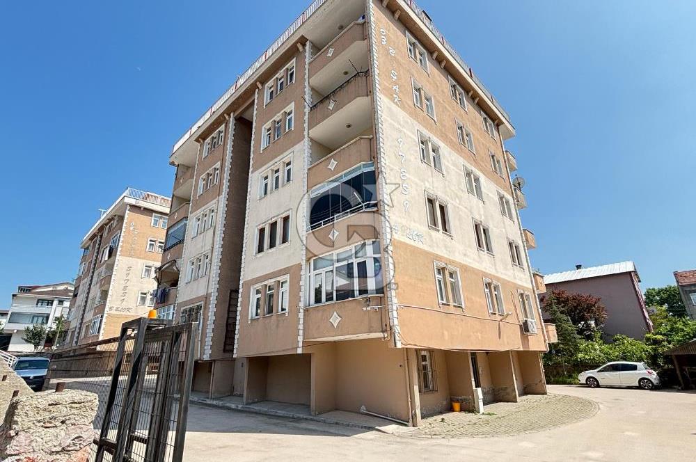 Derince Fatih Sultan'da Site İçi Asansörlü Cok Geniş 3+1 Ara kat