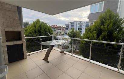 Kuşadası Ege Mahallesi 3+1 Havuzlu Site İçi Kat Mülkiyetli Satılık Daire