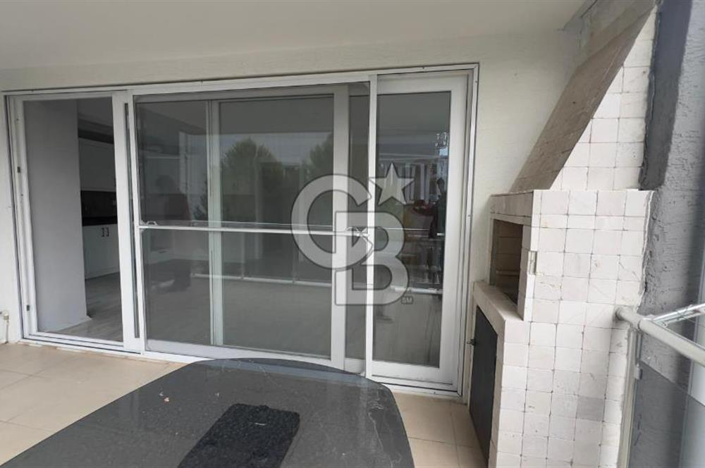 Kuşadası Ege Mahallesi 3+1 Havuzlu Site İçi Kat Mülkiyetli Satılık Daire