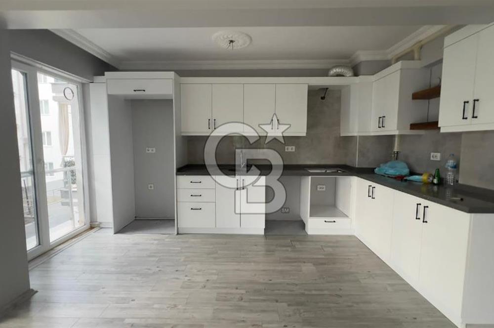 Kuşadası Ege Mahallesi 3+1 Havuzlu Site İçi Kat Mülkiyetli Satılık Daire