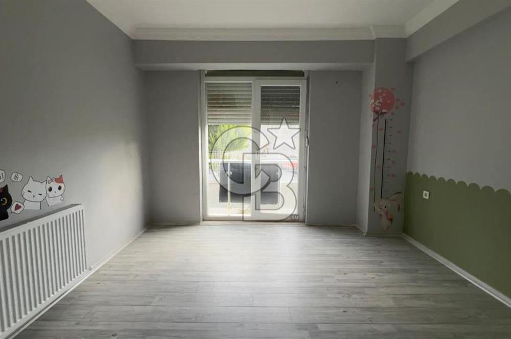 Kuşadası Ege Mahallesi 3+1 Havuzlu Site İçi Kat Mülkiyetli Satılık Daire