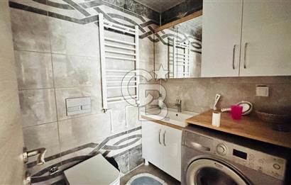 Yenifoça'da Havuzlu Site İçerisinde Kiralık 2+1 Eşyalı Daire