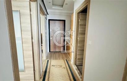 Yenifoça'da Havuzlu Site İçerisinde Kiralık 2+1 Eşyalı Daire