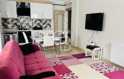 Yenifoça'da Havuzlu Site İçerisinde Kiralık 2+1 Eşyalı Daire