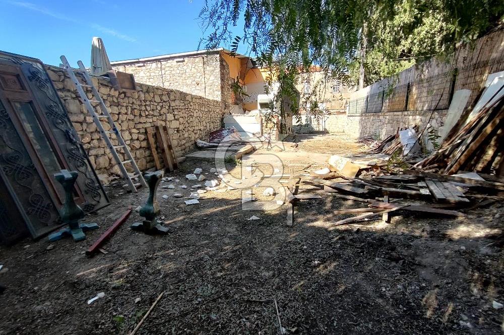 URLA SANAT SOKAĞINDA SATILIK ARSA FIRSATINI KAÇIRMAYIN